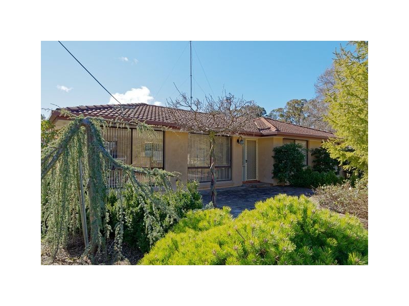 12 Daphne Street, Colo Vale NSW 2575