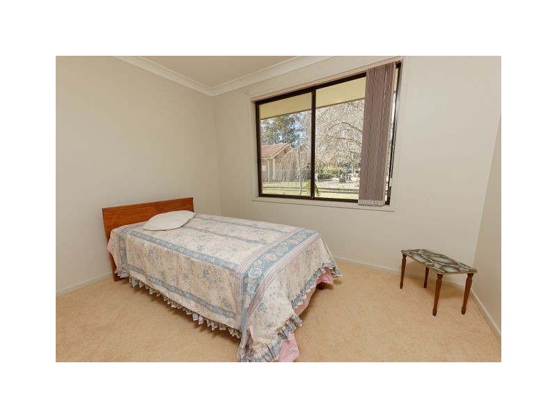 12 Daphne Street, Colo Vale NSW 2575