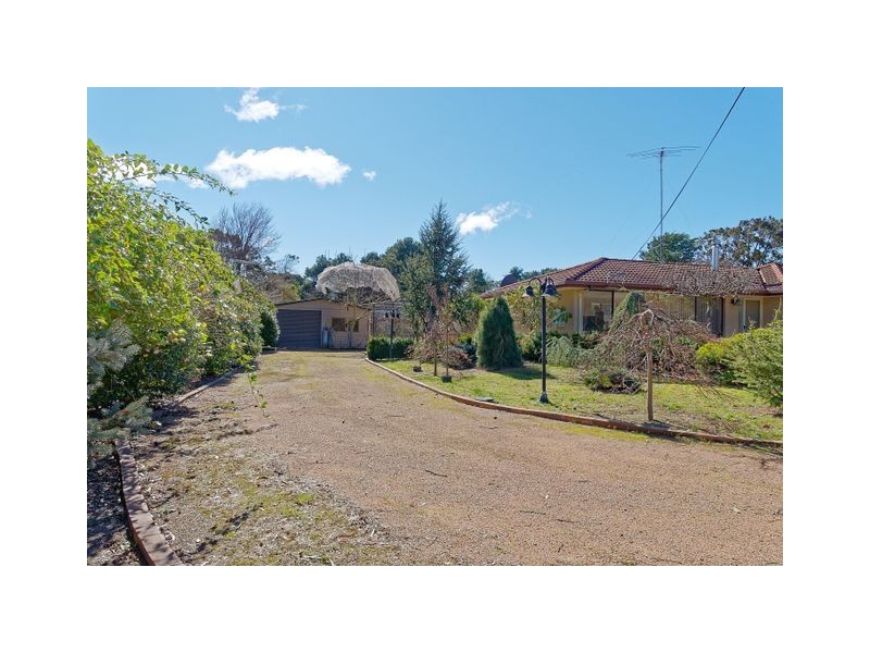 12 Daphne Street, Colo Vale NSW 2575