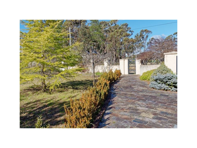 12 Daphne Street, Colo Vale NSW 2575