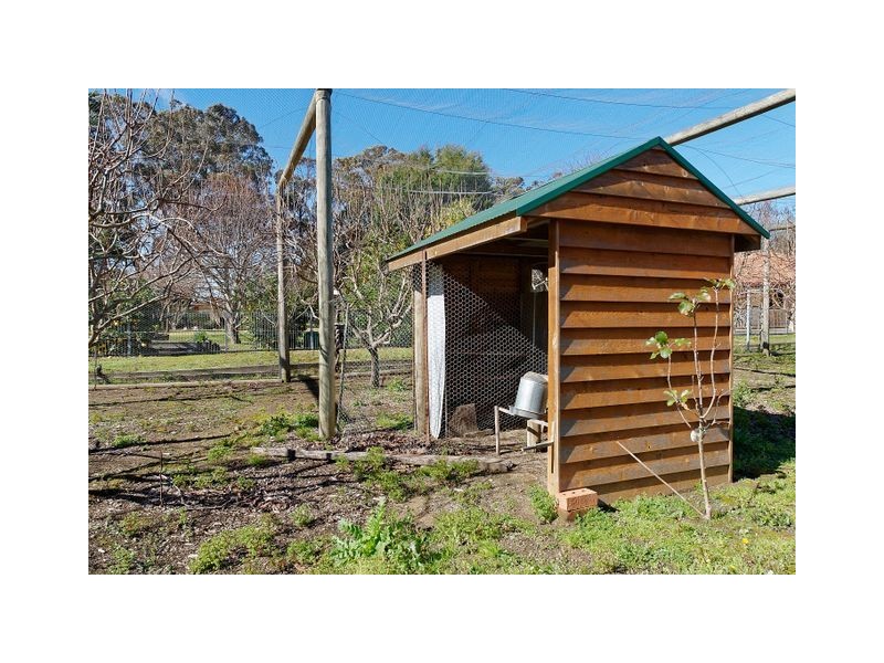 12 Daphne Street, Colo Vale NSW 2575