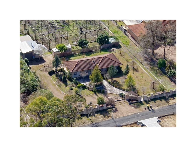 12 Daphne Street, Colo Vale NSW 2575