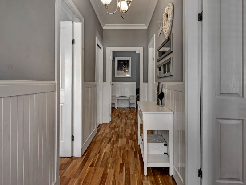 2 Linda Street, Hill Top NSW 2575