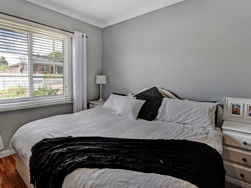 2 Linda Street, Hill Top NSW 2575