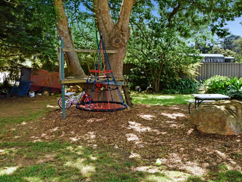 2 Linda Street, Hill Top NSW 2575