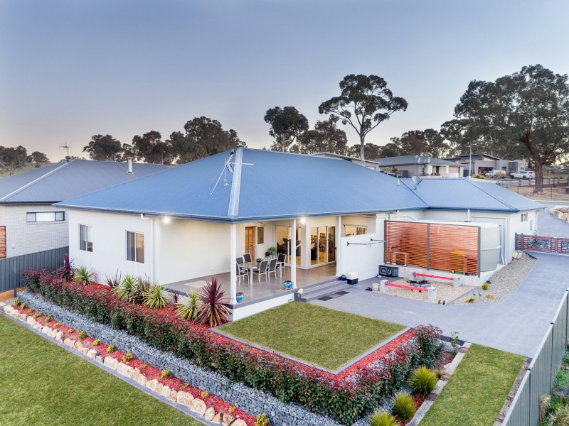 19 Martin Close, Yass NSW 2582