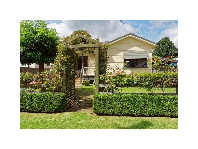 16 Hoskins Street, Moss Vale NSW 2577