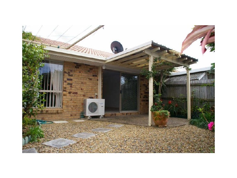 2/5 Pontoon Place, Varsity Lakes QLD 4227