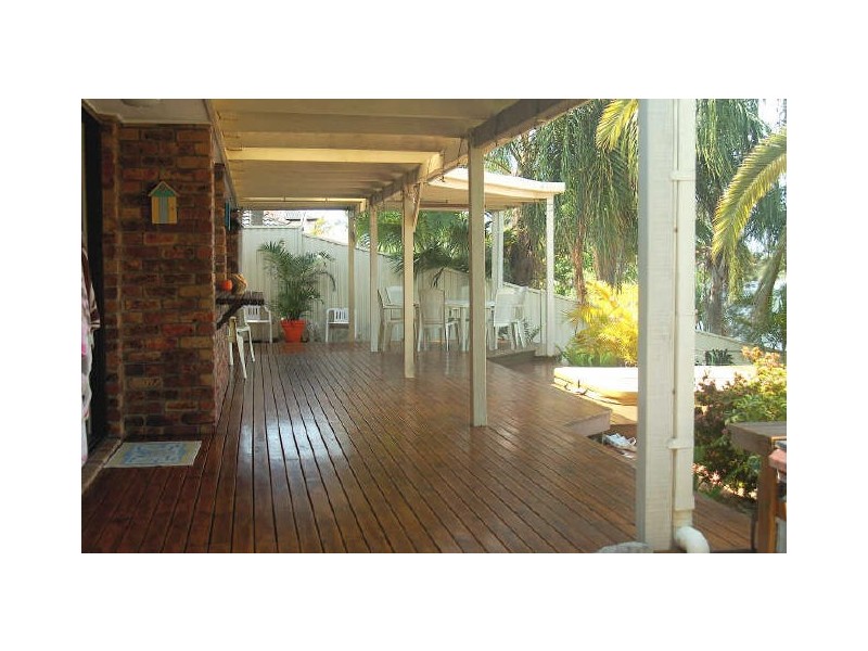 82 Honeyeater Drive, Burleigh Waters QLD 4220