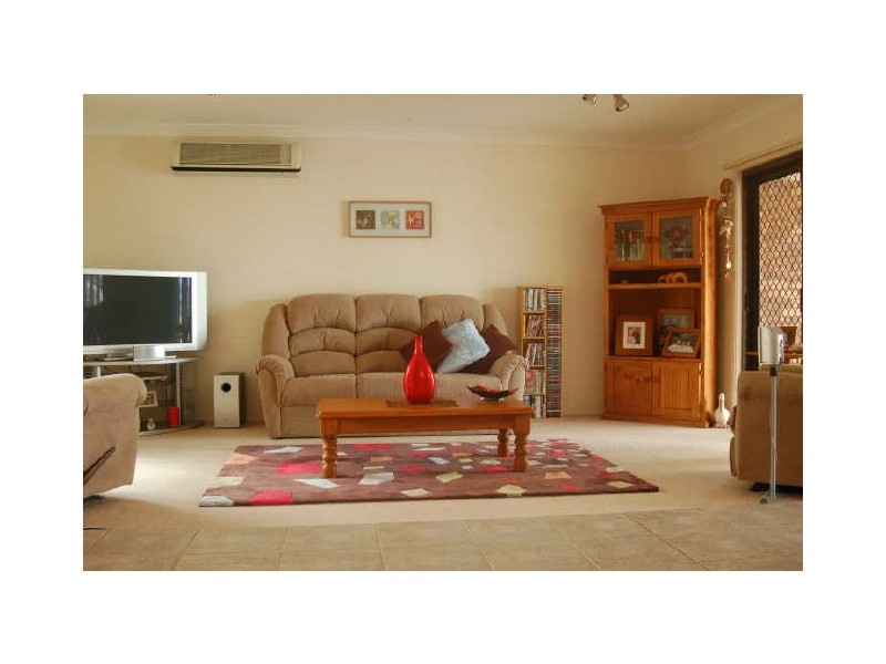 82 Honeyeater Drive, Burleigh Waters QLD 4220