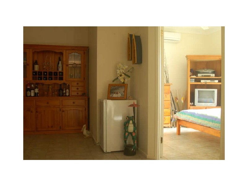 82 Honeyeater Drive, Burleigh Waters QLD 4220