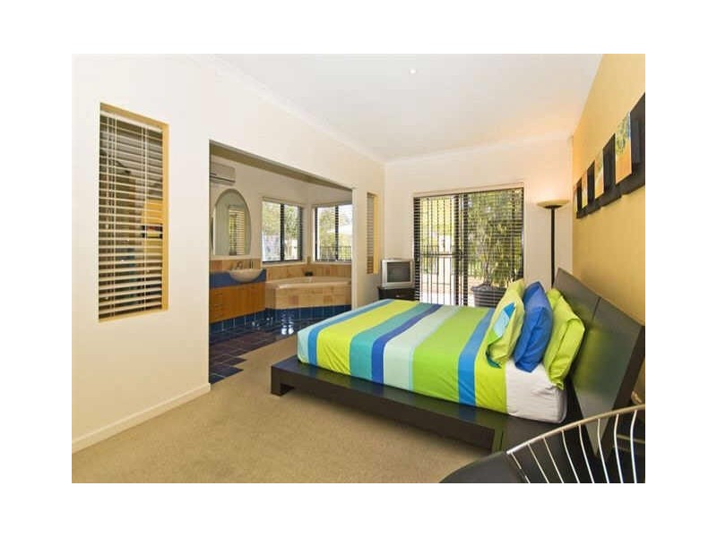 Burleigh Waters QLD 4220