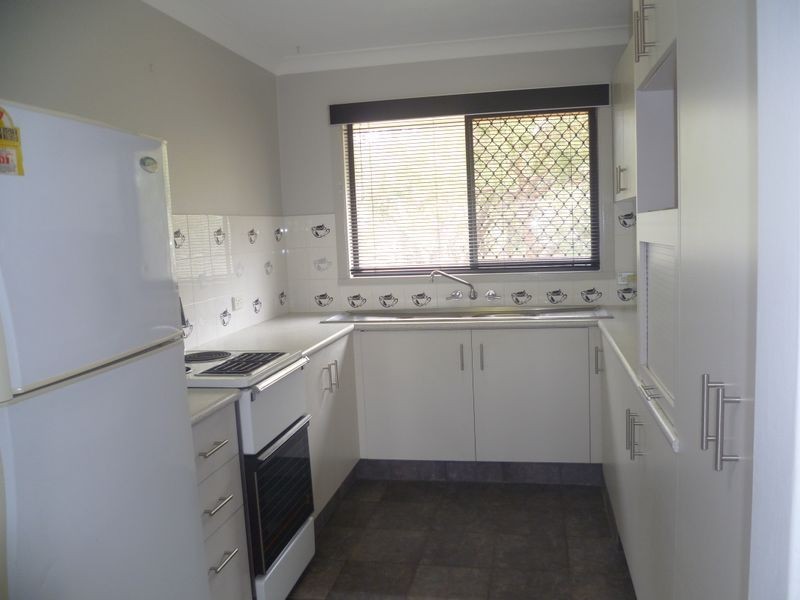 4/2 Rope Court, Mermaid Waters QLD 4218