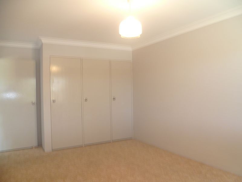 4/2 Rope Court, Mermaid Waters QLD 4218