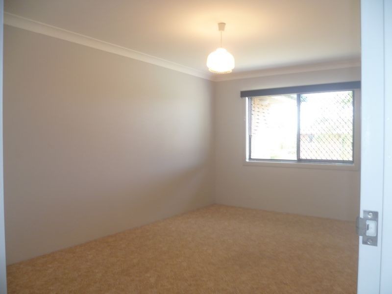 4/2 Rope Court, Mermaid Waters QLD 4218