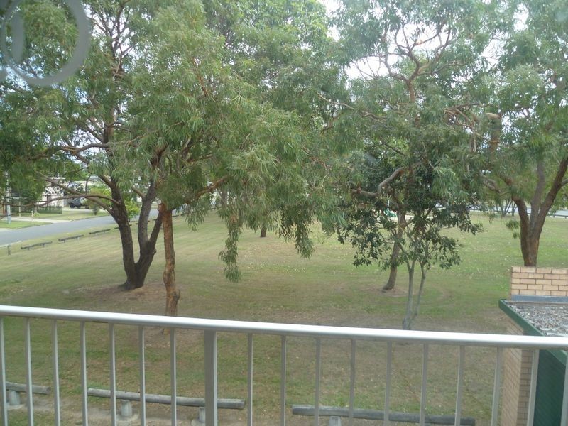 4/2 Rope Court, Mermaid Waters QLD 4218