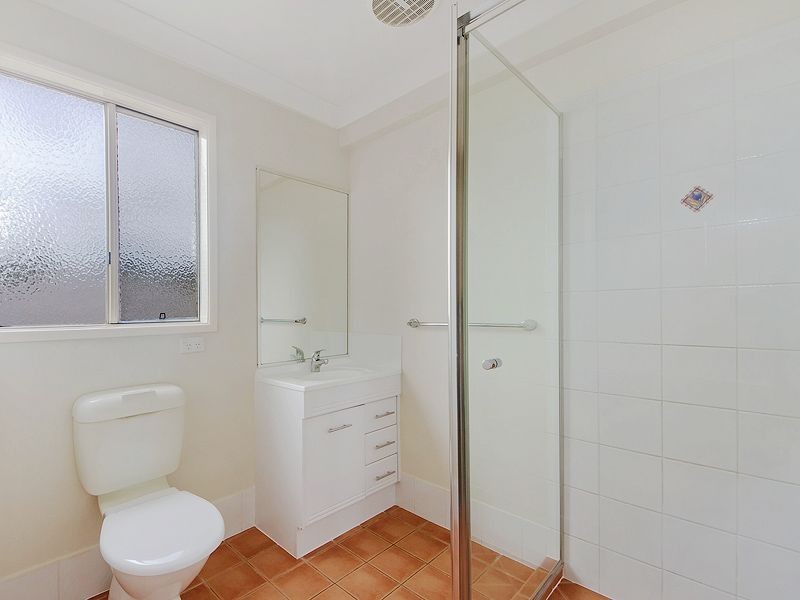 2/6 Belongil Street, Pacific Pines QLD 4211