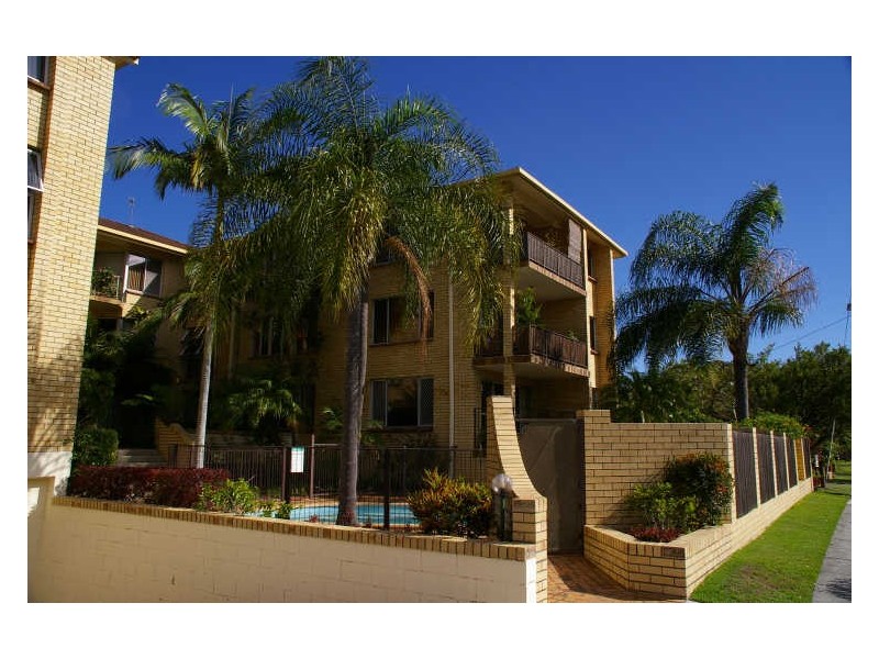 8/18 Ikkina Road, Burleigh Heads QLD 4220