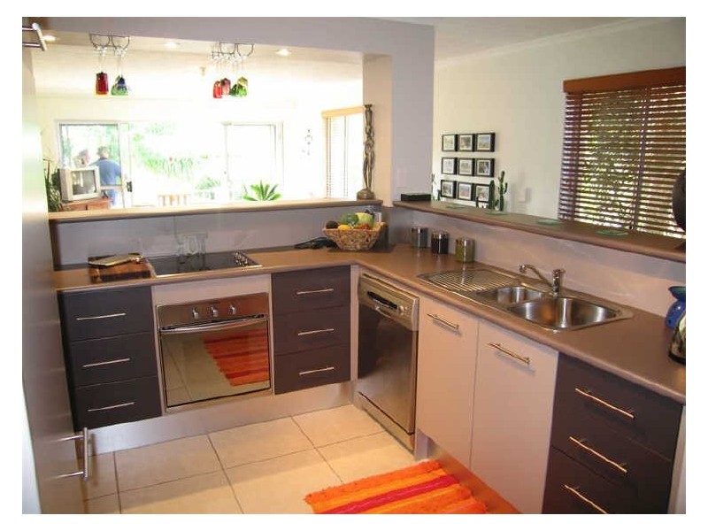 8/18 Ikkina Road, Burleigh Heads QLD 4220