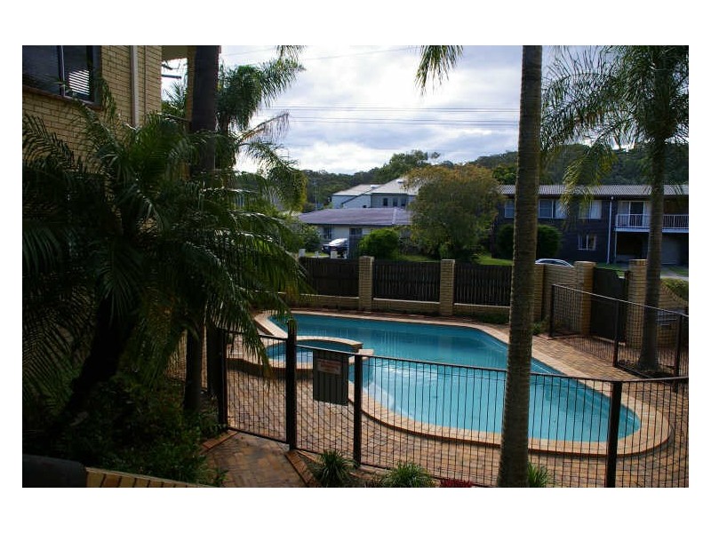 8/18 Ikkina Road, Burleigh Heads QLD 4220