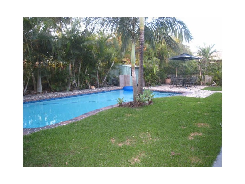 Burleigh Waters QLD 4220