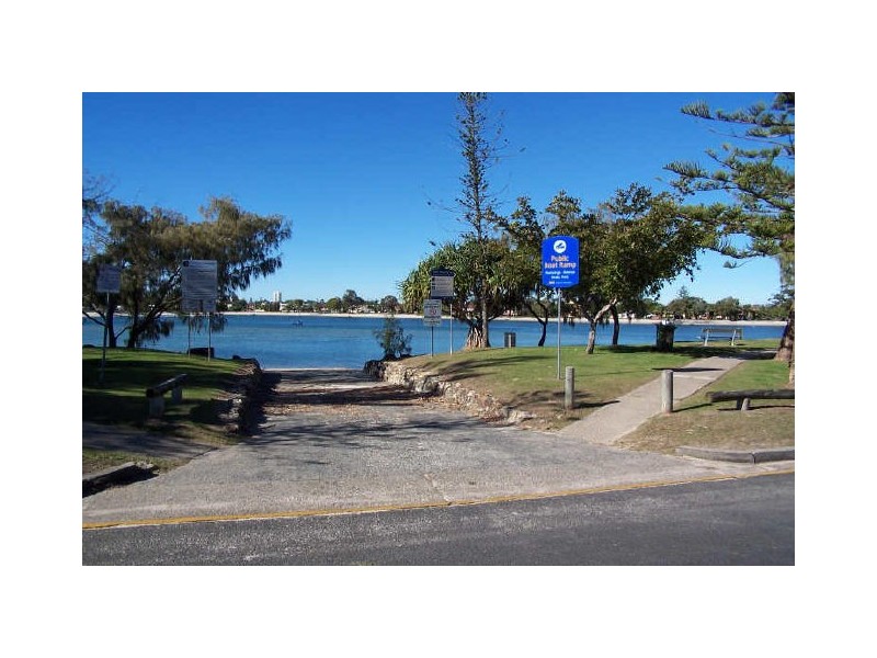 17 Tawarri Crescent, Burleigh Heads QLD 4220