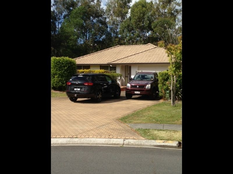 17 Seville Circuit, Burleigh Waters QLD 4220
