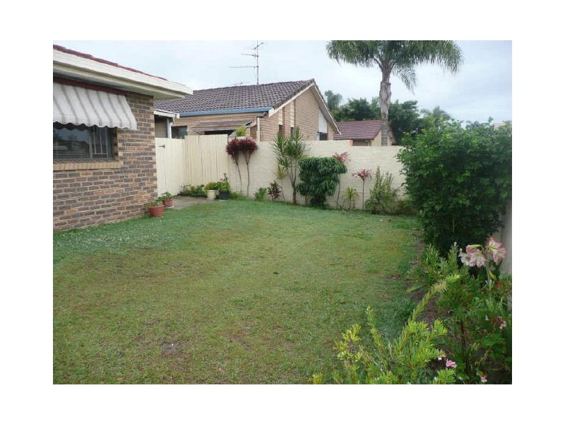 1/101 Christine Avenue, Burleigh Waters QLD 4220