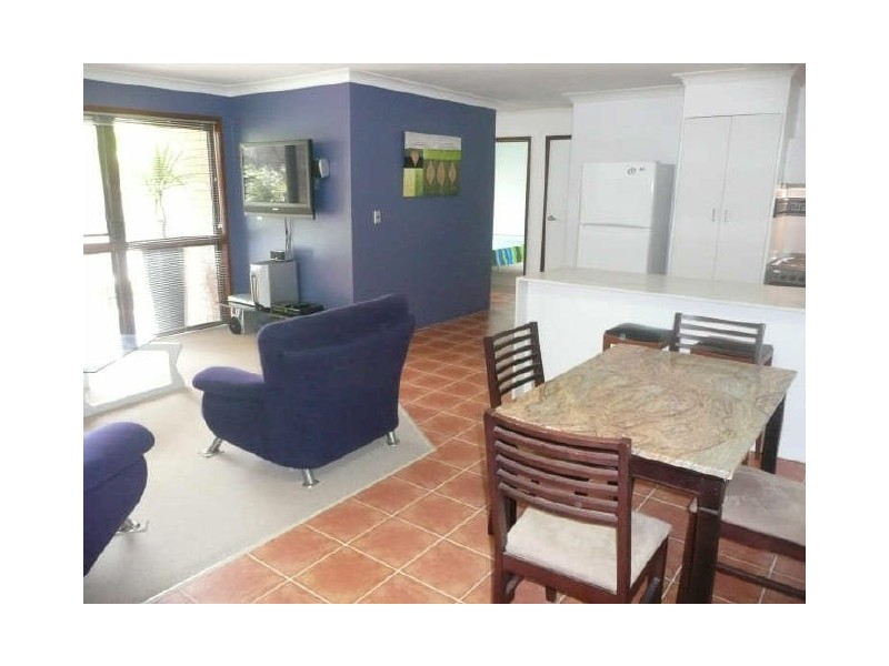 3/8 Nalla Court, Palm Beach QLD 4221