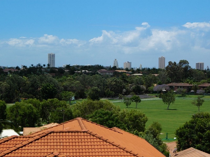 Lot 6/10 Greenlands Drive, Varsity Lakes QLD 4227