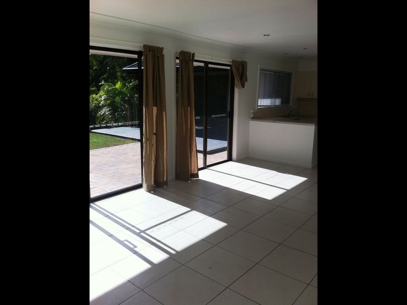 26 Ladds Ridge Road, Burleigh Heads QLD 4220