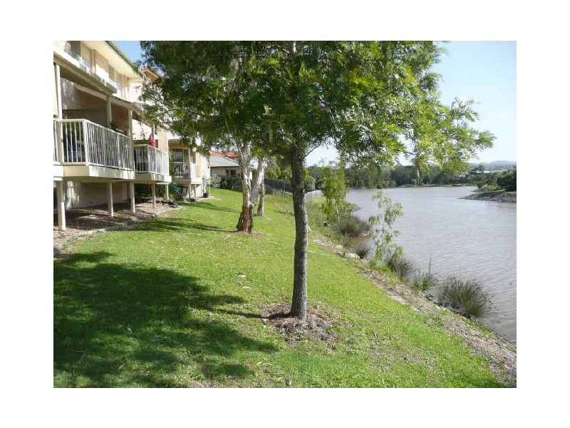 Varsity Lakes QLD 4227