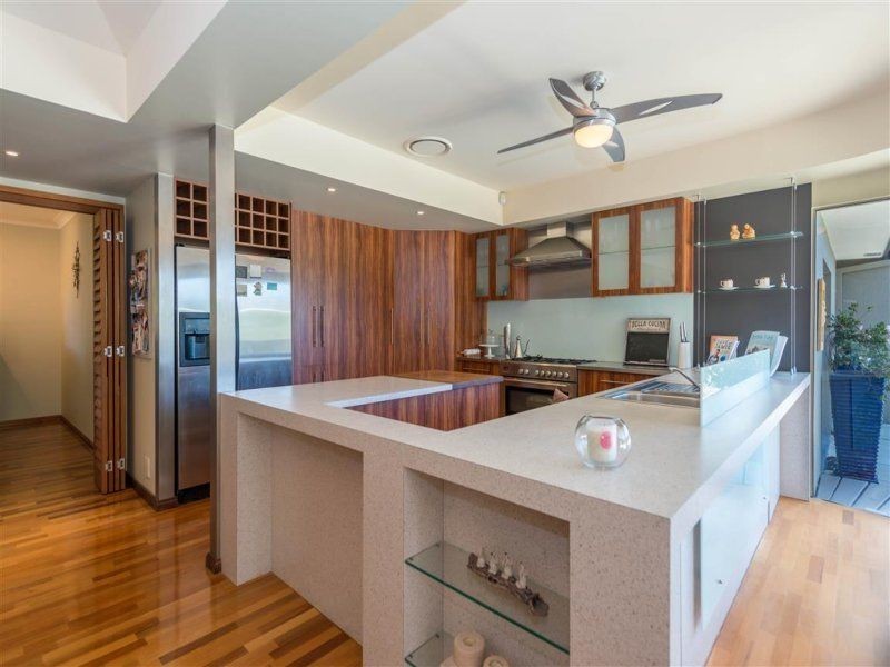 35 Beauty Point Drive, Robina QLD 4226