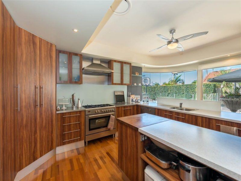 35 Beauty Point Drive, Robina QLD 4226