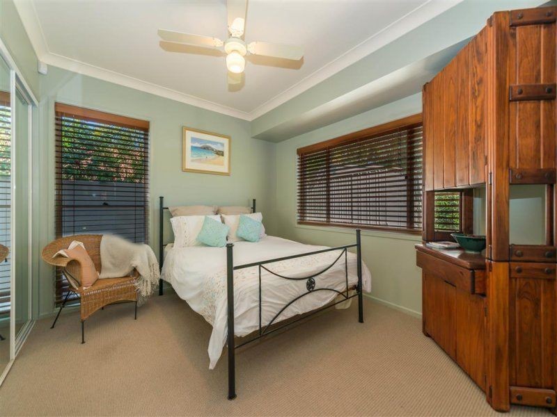 35 Beauty Point Drive, Robina QLD 4226