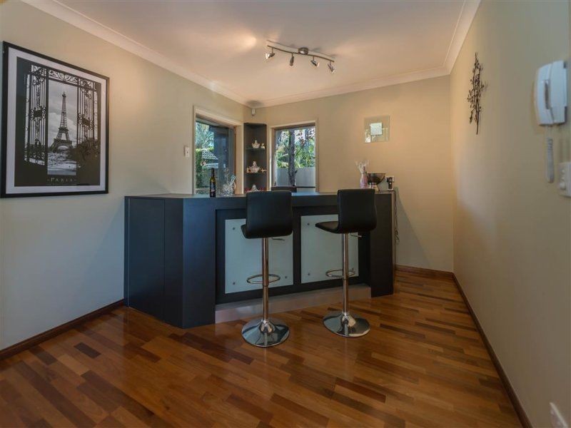 35 Beauty Point Drive, Robina QLD 4226