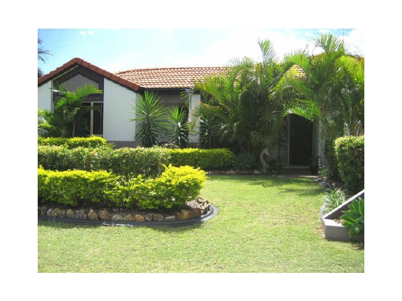 2 Bedford Crescent, Mudgeeraba QLD 4213