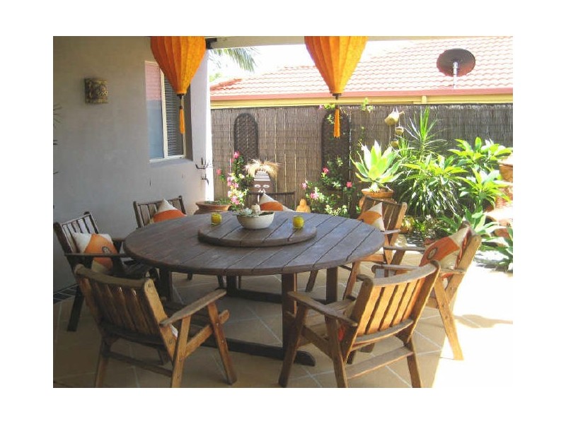 2 Bedford Crescent, Mudgeeraba QLD 4213