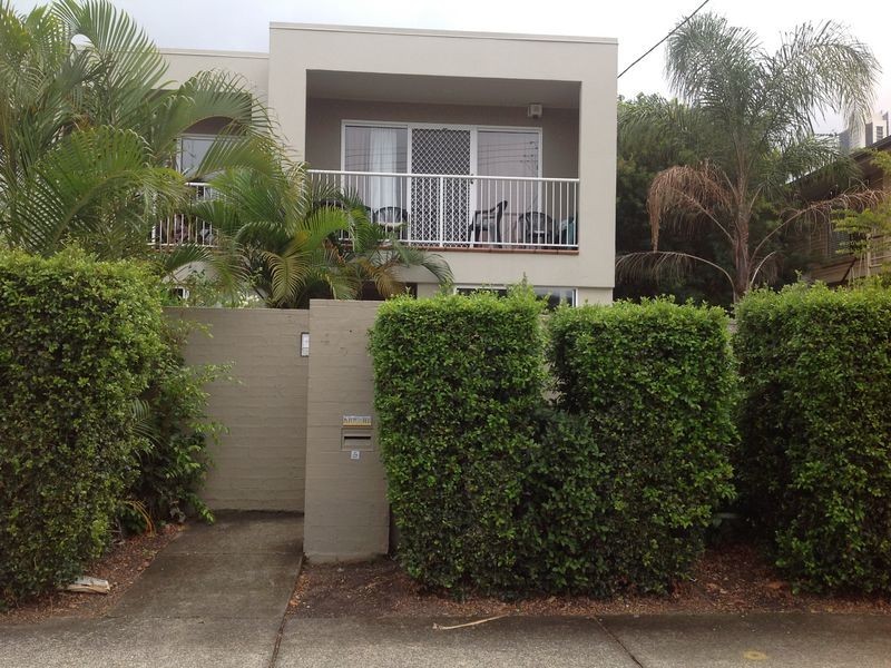 4/7 Sunset Blvd, Surfers Paradise QLD 4217