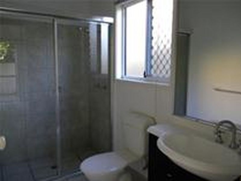 4/7 Sunset Blvd, Surfers Paradise QLD 4217