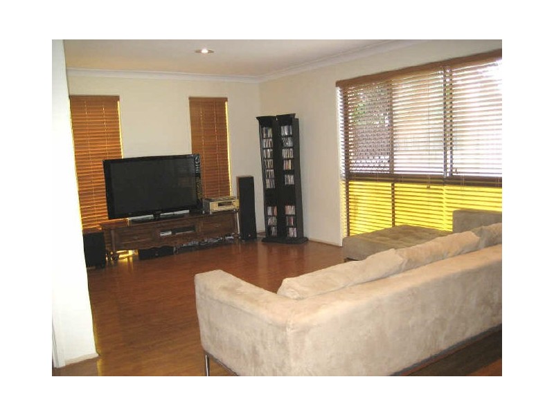 21 Dotterel Drive, Burleigh Waters QLD 4220