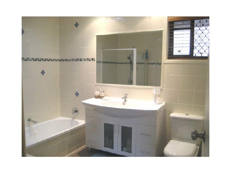 21 Dotterel Drive, Burleigh Waters QLD 4220