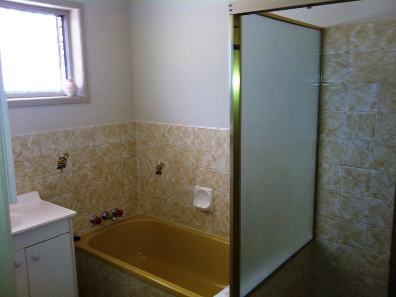 4 Aruma Avenue, Burleigh Waters QLD 4220