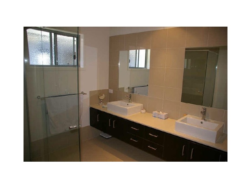 Varsity Lakes QLD 4227