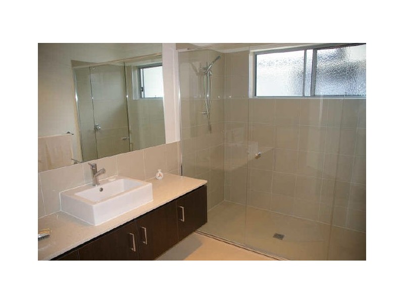 Varsity Lakes QLD 4227