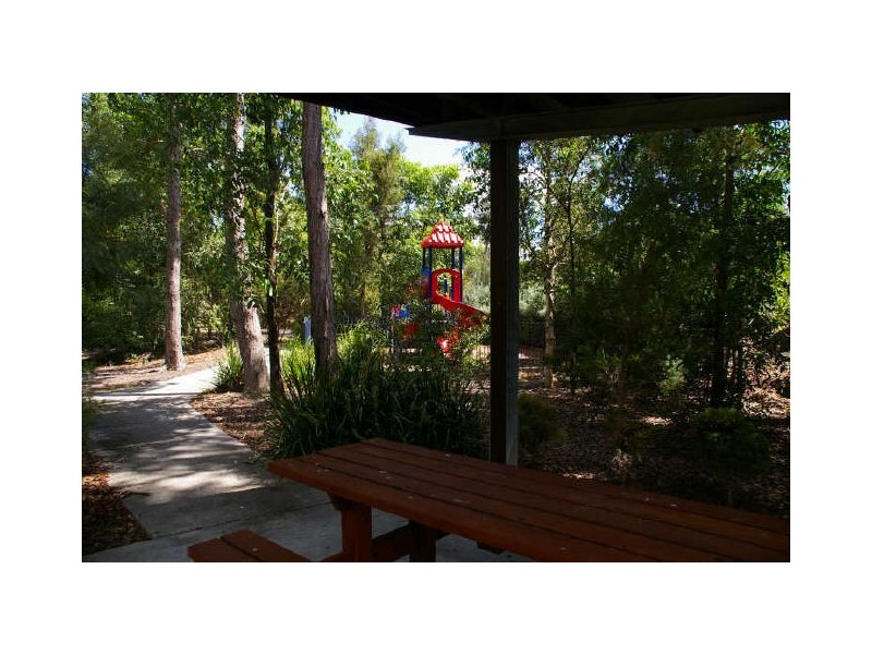 Varsity Lakes QLD 4227