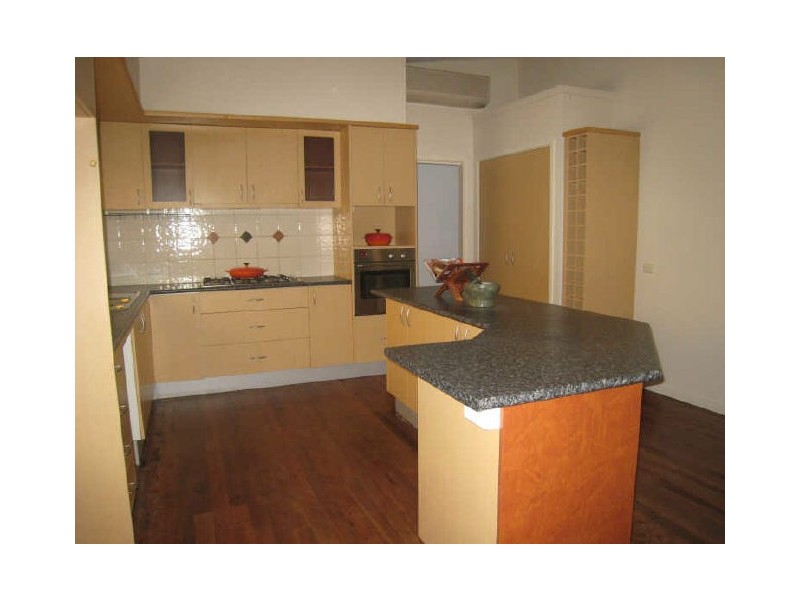 9 Maitland Street, Burleigh Waters QLD 4220