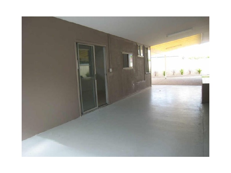 9 Maitland Street, Burleigh Waters QLD 4220