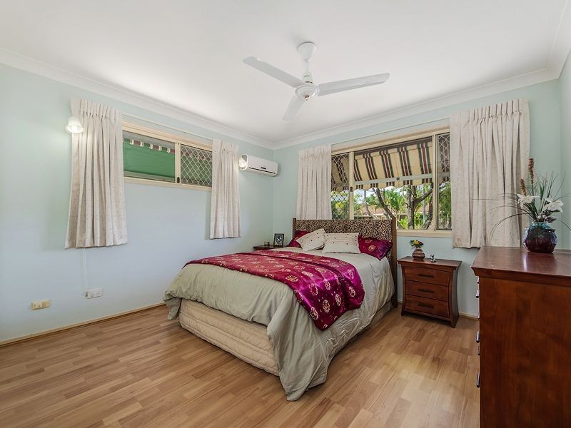 2/13 Elwood Court, Burleigh Waters QLD 4220