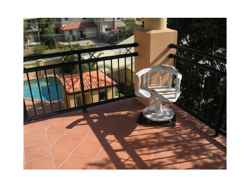 11/5 Tarni Avenue, Palm Beach QLD 4221